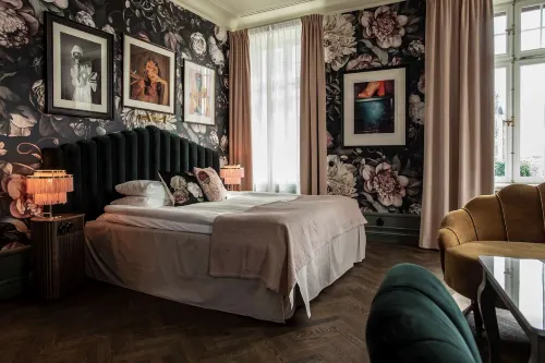 The Vault Hotel Hotels in Hyllinge