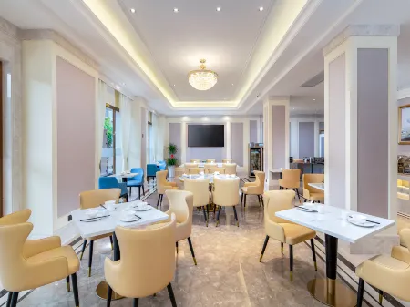 Vienna Hotel Wu Zhou Cen Xi Yu Cai Hotel Отели в г. Цэньси