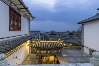 Sunshine Courtyard Sightseeing Home stay (Dali Old City Store Hotels near Fuxinglu Walking Street
