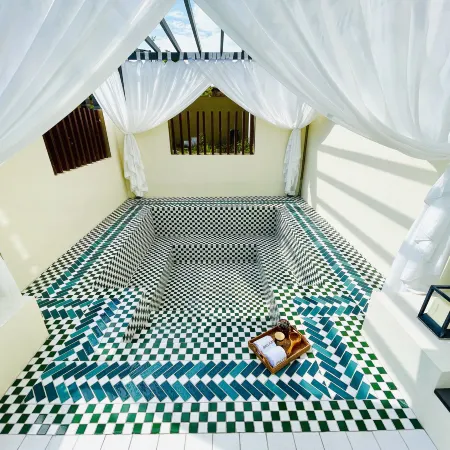 Qushu Holiday Villa (Taishan Yihe Hot Spring City)