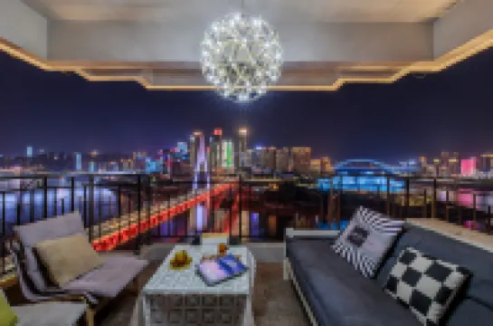 ART River View Apartment