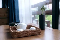 Chongzhou Yuetengxi Homestay (Wanda Plaza Yanhuachi) - parking