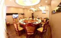 Vienna Classic Hotel (Weining Caohai Exhibition Center) - breakfast