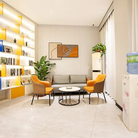 7 Days Hotel (Shanxian Mianchi Bus Station Yanshao Street)