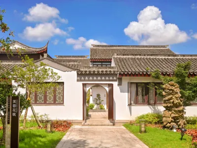 Guli Hongdou Resort • Hongdou Lodge Hotels near Zhonghong Wanjia