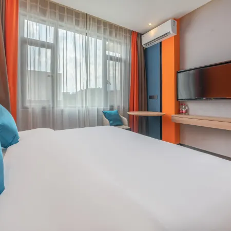 Qifali Hotel