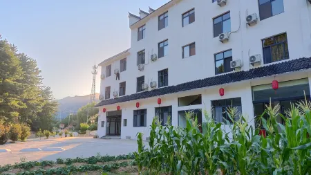 Mingtang Manor Отели рядом с достопримечательностью «Mingtang Mountain»