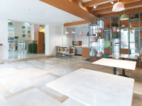 UrbanView @ Lacson Street Bacolod City by RedDoorz Hotels in Bacolod