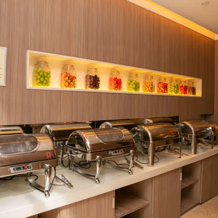 Bingly Hotel (White Feather Road, Xixia, Nanyang)