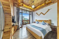 Baishuitan Inn (Furong Town Waterfall Branch)