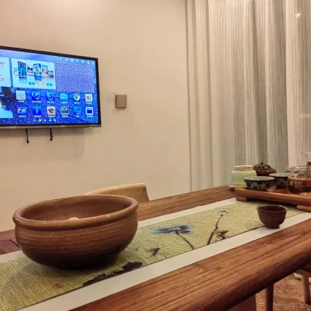 Qiju • Garden B&B (Huanghe 2nd Road Shop)
