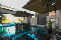 Mo Tai Holiday Inn Hotel