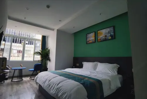 Hongzuan Business Hotel