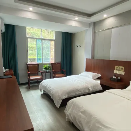 Fugong Jian'an Business Hotel