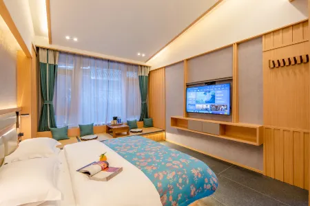 Huaxu Inn (Lijiang Ancient City Sifang Street Branch) Отели рядом с достопримечательностью «Square Market»