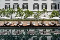 Bella Nara Hotel Chiang Mai - Pools