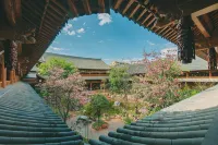 熙和院民宿（建水古城小火車店）