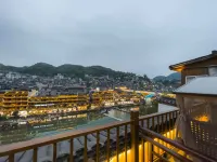 Phoenix Yuanshe Riverview Homestay (Phoenix Scenic Area Nanhua Branch) - Mountain view