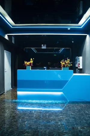 357 E-sports Hotel (Gongyi Jianshe Road Dennis Department Store) Отели в г. Гун И