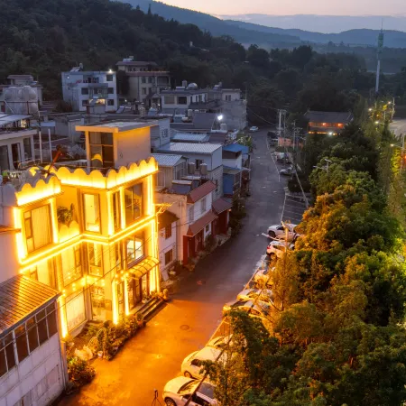 Anning Zhenxi Hot Spring Homestay