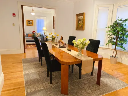 Ginkgo House On Harvard Отели рядом с достопримечательностью «Kendall Square»