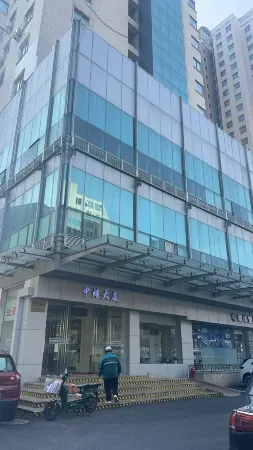 Mo Xi's home apartment (Zhongshan South Second Road Store) Отели рядом с достопримечательностью «Longhua Temple»