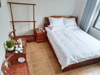 Rongshe Homestay (Daijia Alley)