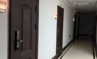 Muqian Light Luxury Homestay