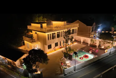 MCS Moon Bay Untitled Hot Spring Private Soup Homestay