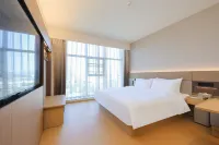 JI Hotel (Shanghai Pudong Waigaoqiao Zhouhai Road Subway Station) Hotels in Pudong Waigaoqiao District
