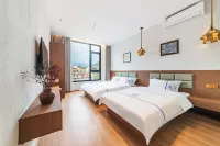 Shangrao Maoyuan Xiangjian: 360° Mountain-view Vacation & Family-friendly Boutique Homestay - Balcony