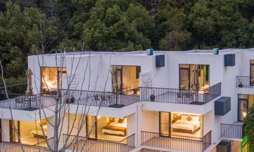 Floral Lux Hotel·Galaxy Valley Hotel