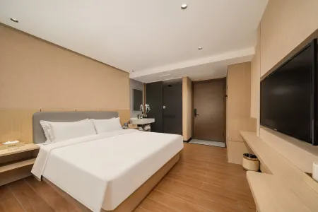 Cassino Hotel Отели рядом с достопримечательностью «Heilongjiang Institute of Tourism Taiyangdao Campus»