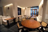 Fengxue Yayuan (Zhufeng Xiaozhen)