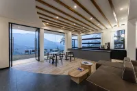 HOTEL TANH