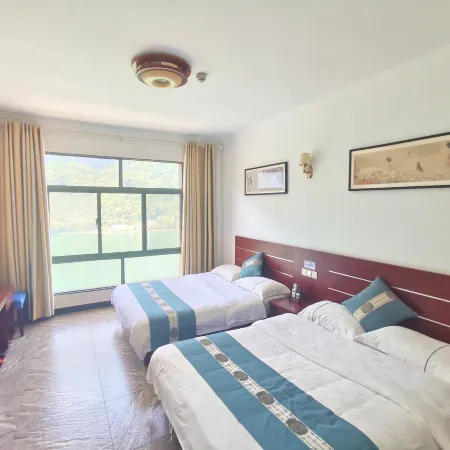 Huangjia Jiudawan Homestay (Tribe of the Three Gorges)