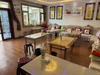 Luqu Hongshiya Holiday Hotel
