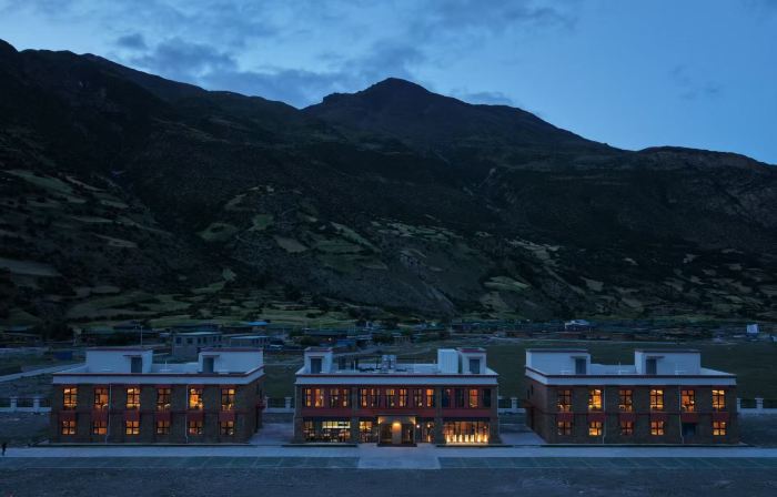 Pingcuo Kangsang Xiang Gela Mountain View Homestay