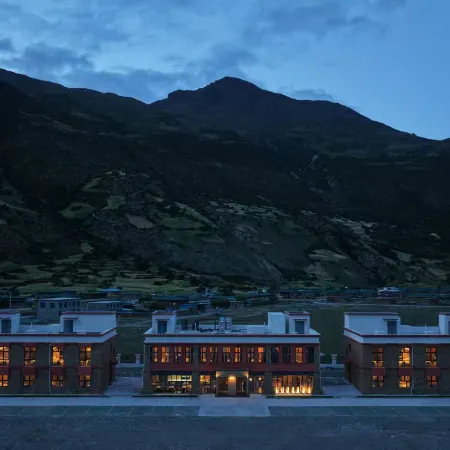 Pingcuo Kangsang Xiang Gela Mountain View Homestay