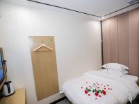 广州乐雅精品公寓 - 舒适大床房