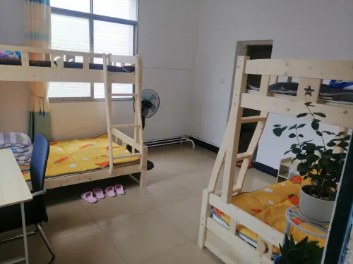 Ruili Houshe Youth Hostel