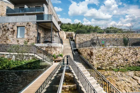 Muran Sea Villey Guesthouse Отели рядом с достопримечательностью «Wenling Shitang Peninsula Tourist Resort»