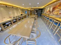 Jiuhou Theme Hotel