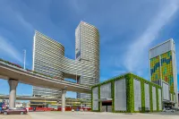 Center·楓雨高空雲端·Macau View輕居（珠海橫琴口岸店） 保利國際廣場附近的飯店