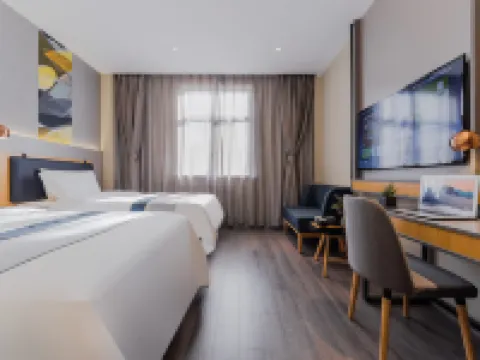 Homeinn Selected Hotel (Shanghai Nanjing Road Pedestrian Street The Bund Center) Hotels in Shanghai