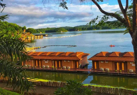 Raya Buri Resort Kanchanaburi Отели в г. Сисават