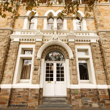 Adabco Boutique Hotel Adelaide Отели рядом с достопримечательностью «Площадь Виктория»