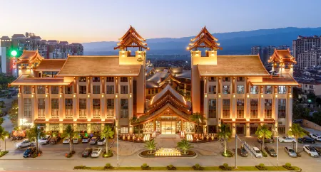 Phalaka hotel Отели в г. Мангши