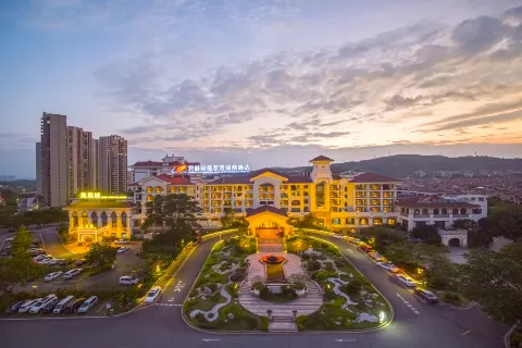 kaiping Jade Bay Funyard Phoenix Hotel