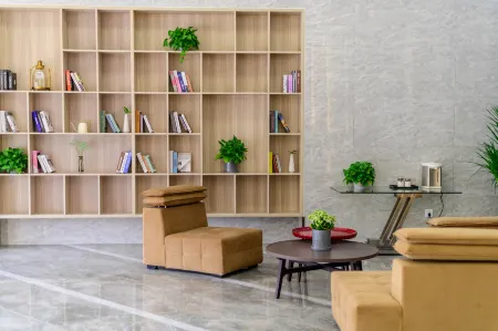 Superior Hotel (Wuhu University Town Store) Отели рядом с достопримечательностью «Anhui Technical College of Mechanical and Electrical Engineering»